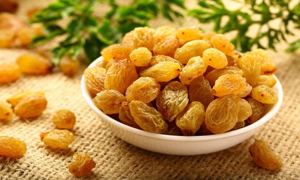 Dry Grapes (Kismis) Benefits in Home Remedies: Unlocking Nature's Sweet Nutrients!